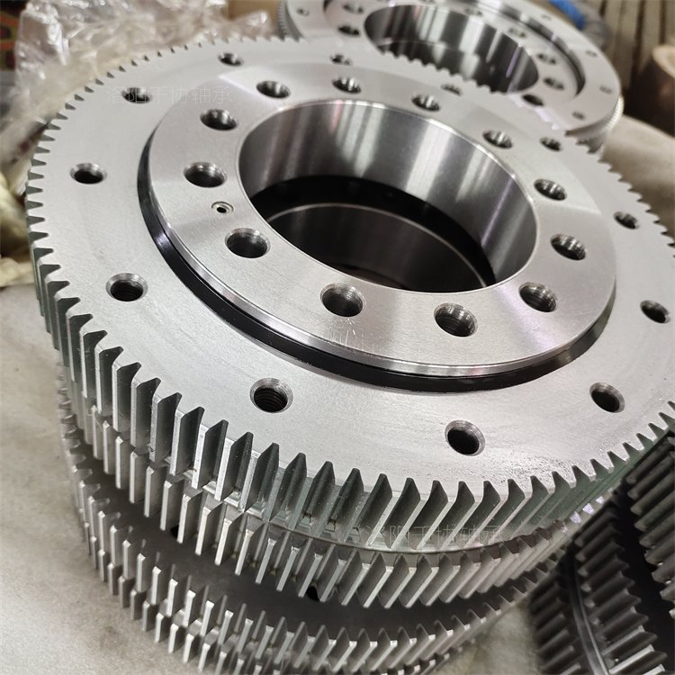 轉(zhuǎn)盤回轉(zhuǎn)支承軸承怎么安裝？安裝流程及注意事項