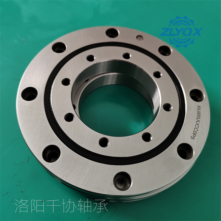 RU124交叉滾子軸承外圈定位方法有哪些？內外圈可以互換嗎？